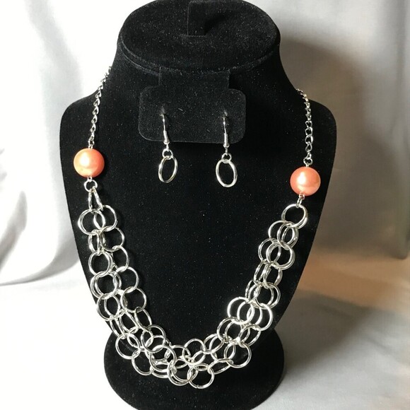 Paparazzi Silver Tone and Beaded Layered Link Necklace and Earrings Set - Picture 1 of 3